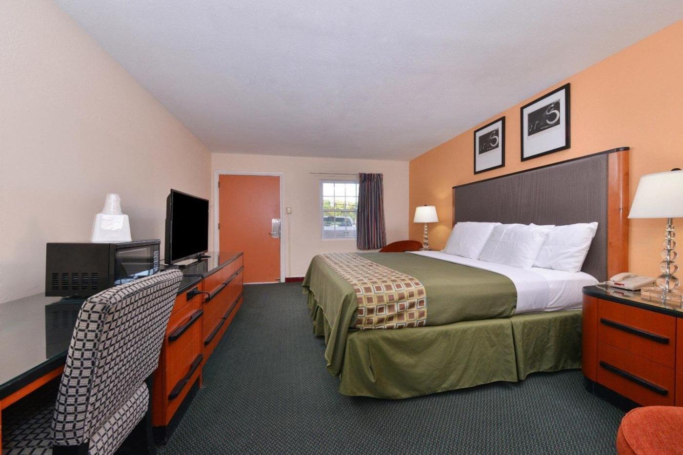 Media Inn & Suites Eksteriør bilde