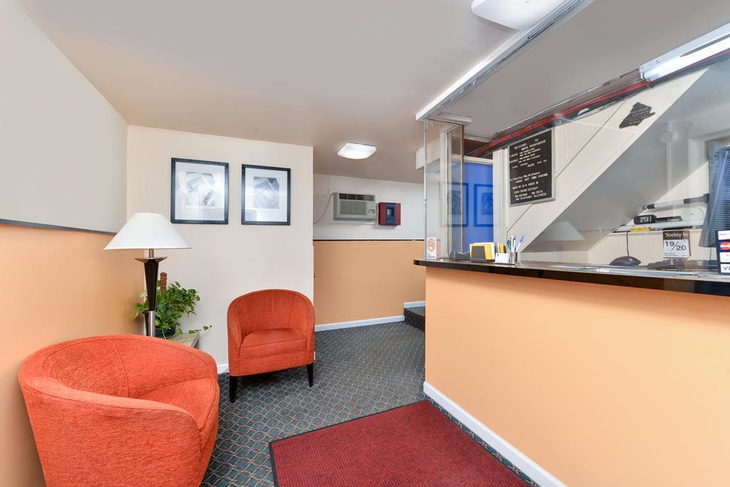 Media Inn & Suites Eksteriør bilde